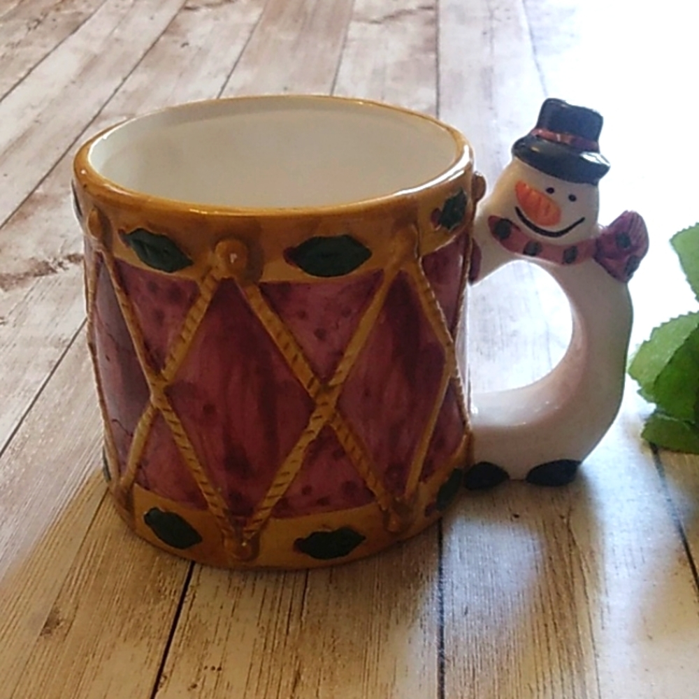 Christmas Holiday drum mug with snowman handle